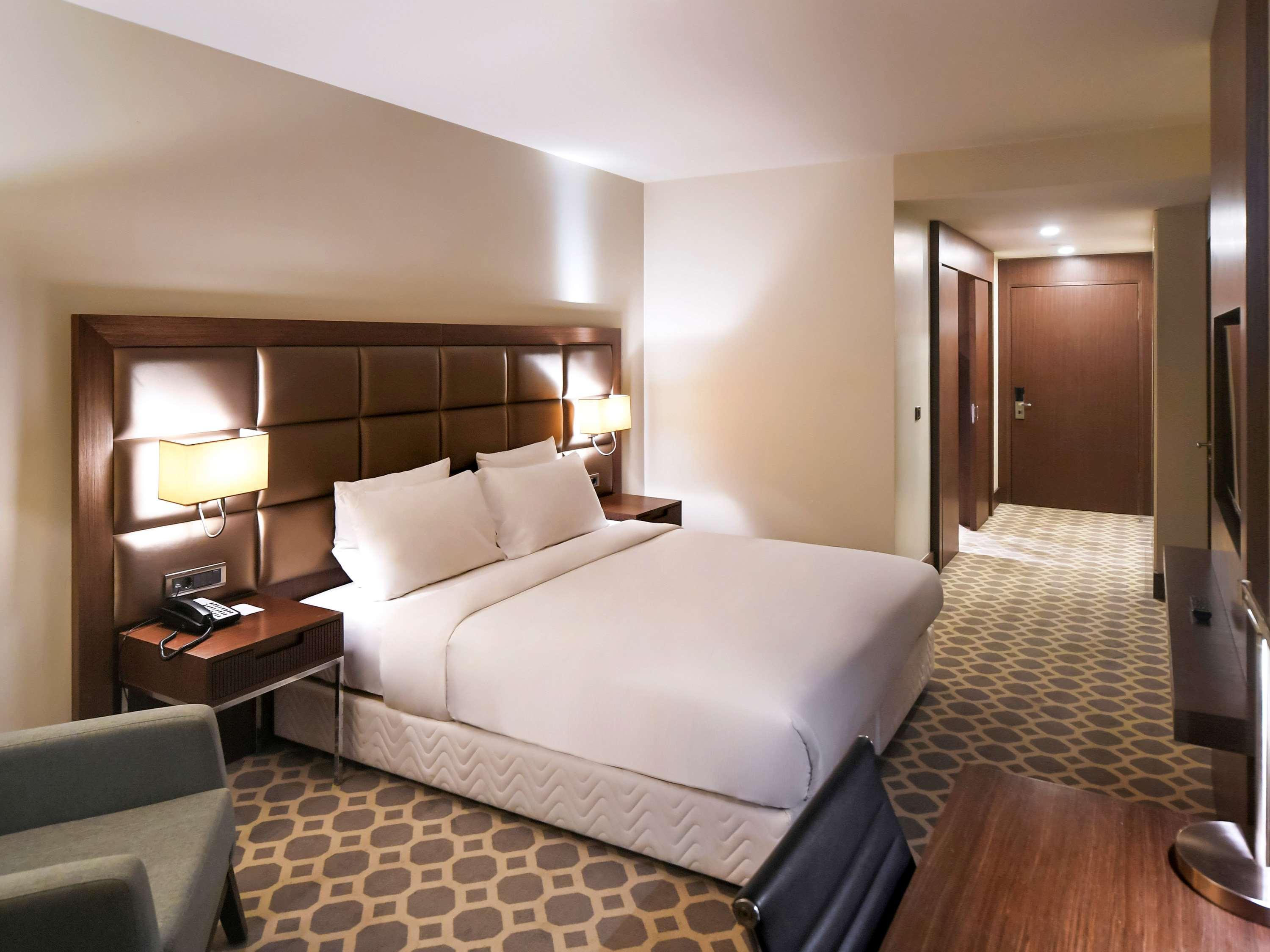 Mercure Istanbul West Hotel & Convention Center Zewnętrze zdjęcie