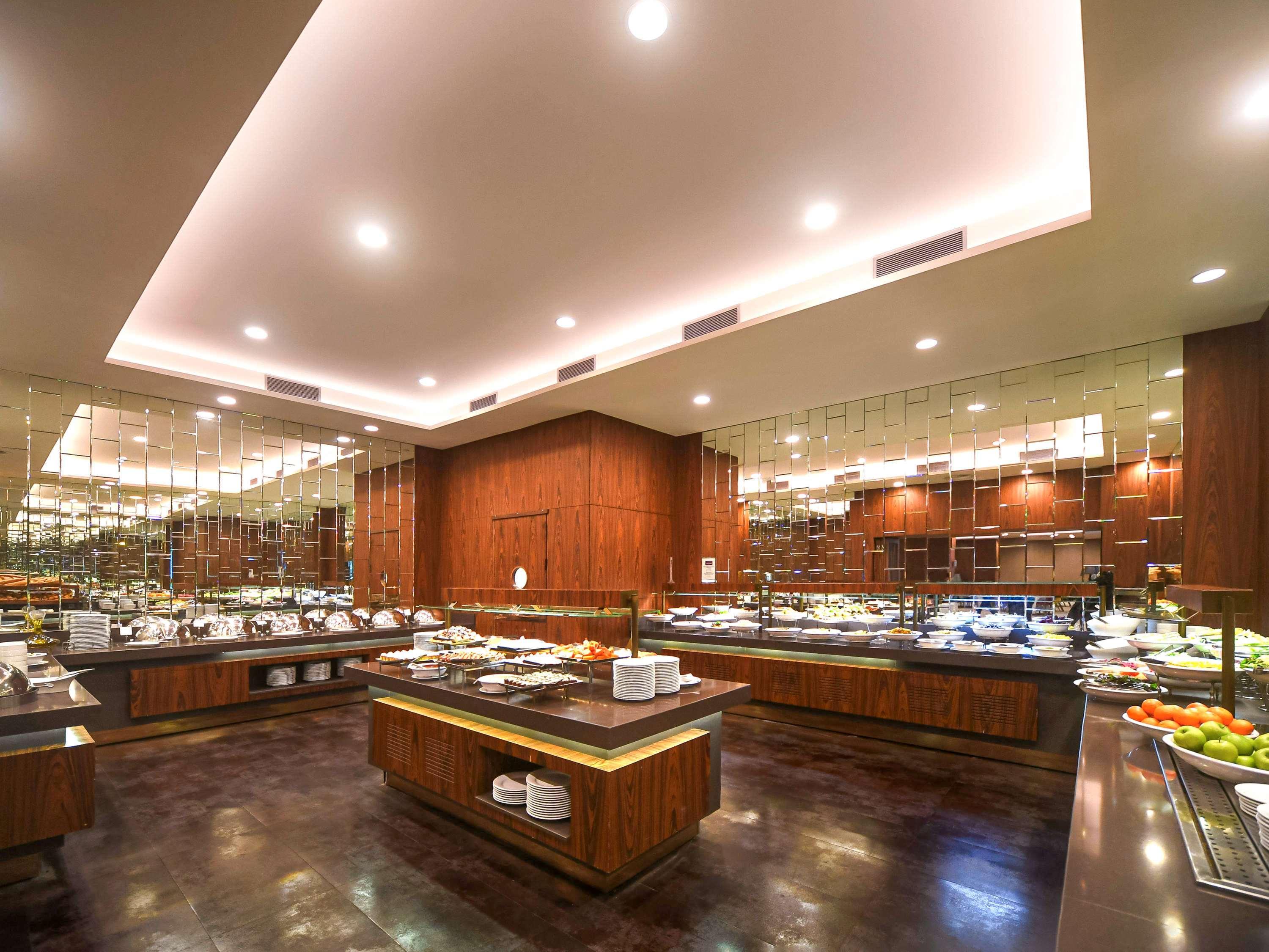 Mercure Istanbul West Hotel & Convention Center Zewnętrze zdjęcie