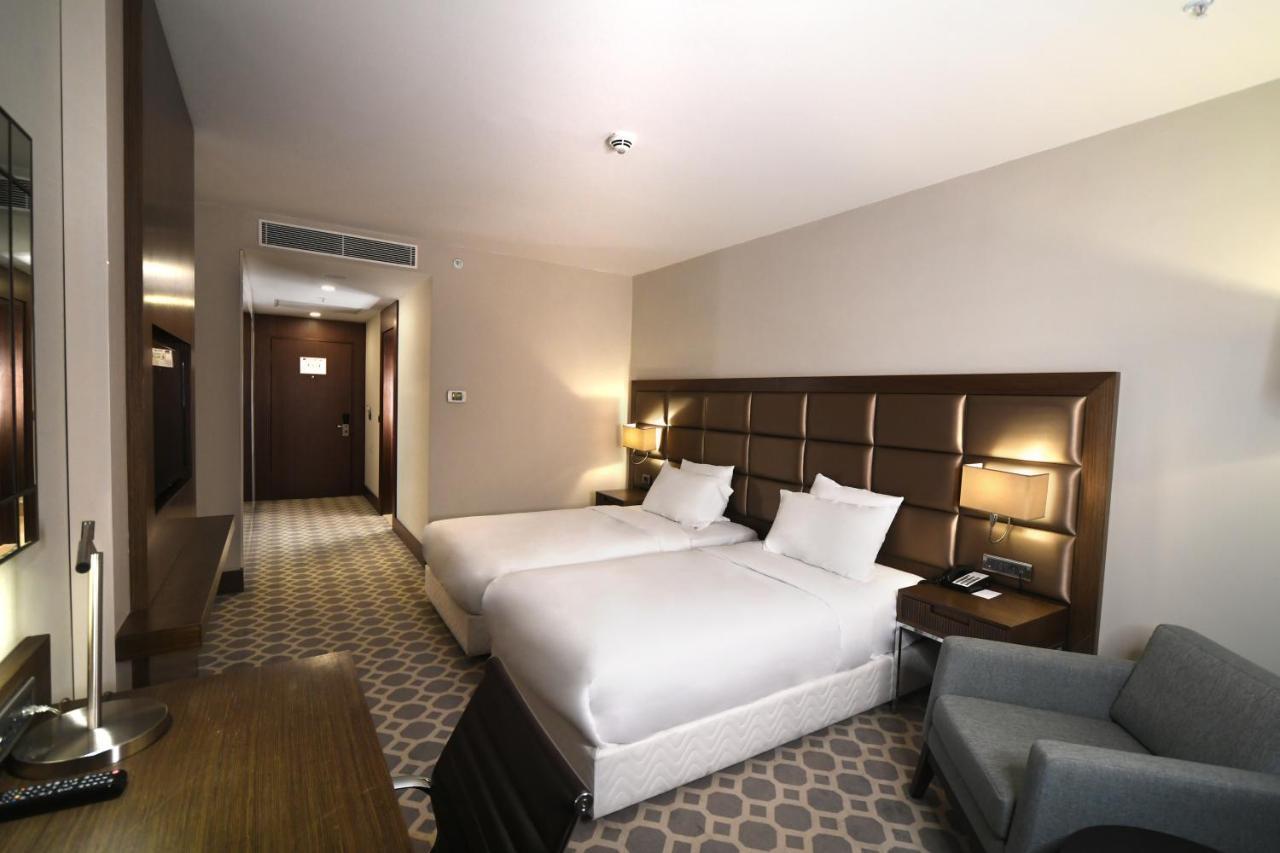 Mercure Istanbul West Hotel & Convention Center Zewnętrze zdjęcie